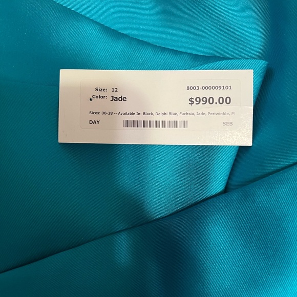 Alex Evenings - Mother of the Bride Dress - Picture 6 of 16